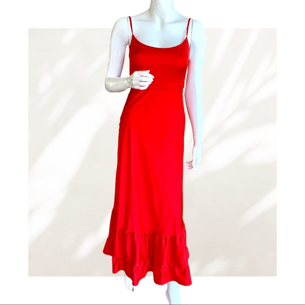IEENA for MACDUGGAL RED GOWN WOMEN’S SIZE 0-2